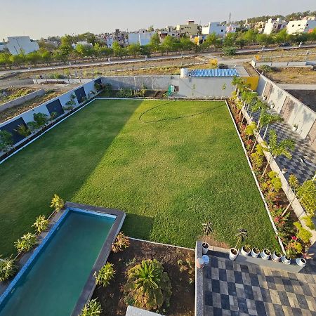 Shree Ambe Farmhouse Villa Ujjain Esterno foto