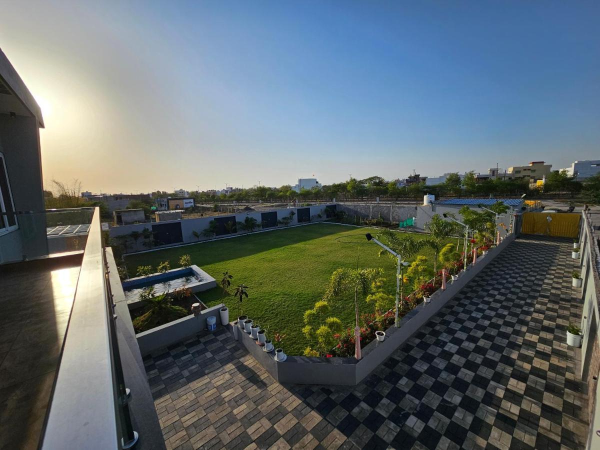 Shree Ambe Farmhouse Villa Ujjain Esterno foto