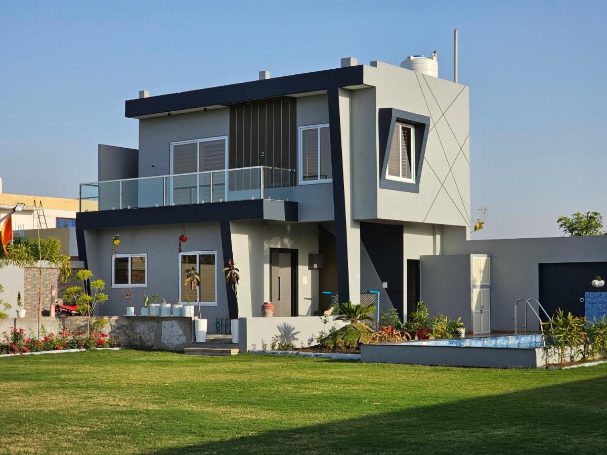 Shree Ambe Farmhouse Villa Ujjain Esterno foto